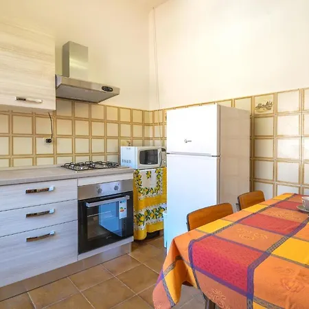 度假居 Amazing In Aquila Darroscia With 2 Bedrooms And Wifi