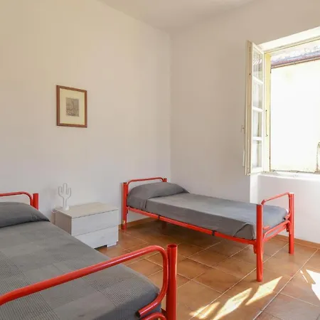 Amazing In Aquila Darroscia With 2 Bedrooms And Wifi 度假居 Borghetto d'Arroscia