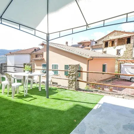 度假居 Amazing In Aquila Darroscia With 2 Bedrooms And Wifi *