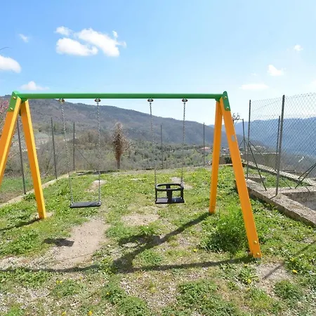 度假居 Amazing In Aquila Darroscia With 2 Bedrooms And Wifi