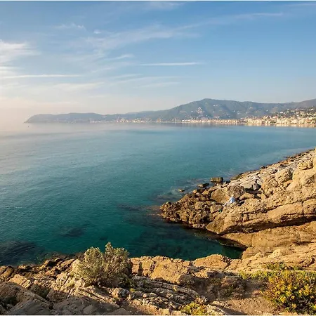 Amazing In Aquila Darroscia With 2 Bedrooms And Wifi *